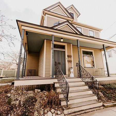 Retro Gem Box Victorian Steps From Irvine Park Apartman Saint Paul Kültér fotó