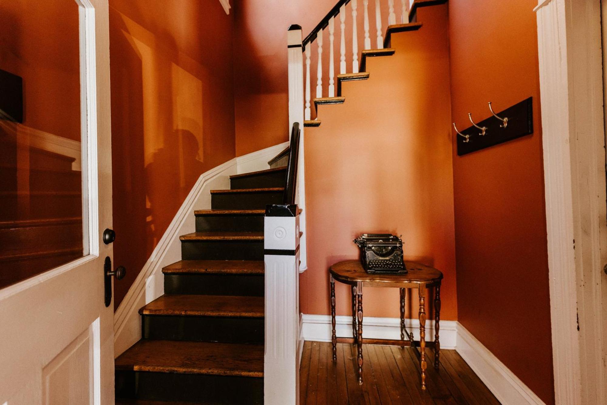 Retro Gem Box Victorian Steps From Irvine Park Apartman Saint Paul Kültér fotó